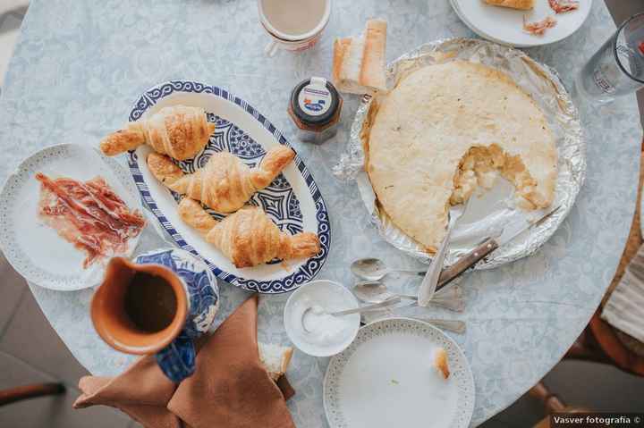 A la mañana siguiente, ¿desayuno en la cama? 😏 - 1