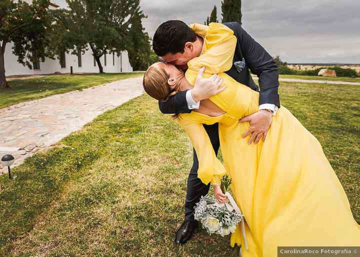 ¿Dirías adiós al color blanco y hola al amarillo? 💛 - 1