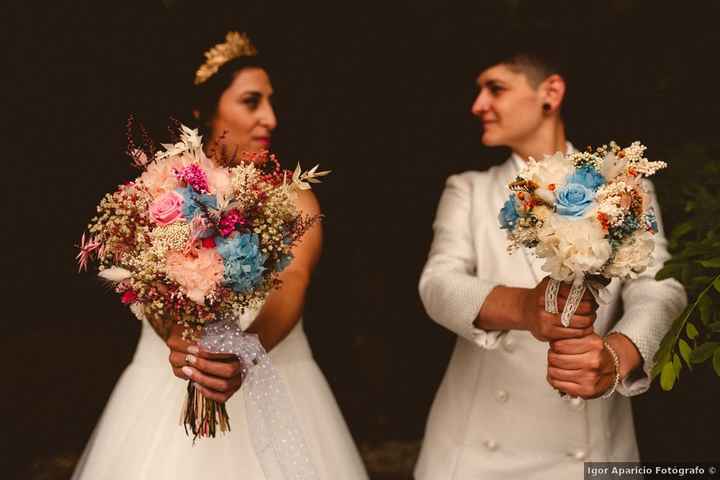 Dos ideas para lucir un ramo colorido en la boda 💐 - 1