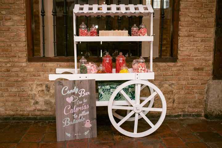 Candy bar: ¡que las calorías te pillen bailando! 🍭 - 1