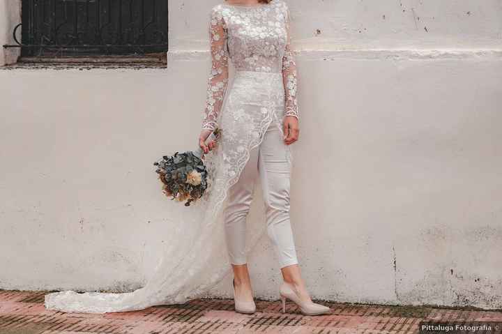 ¿Conjunto de dos piezas o vestido para la boda? 👰 - 1