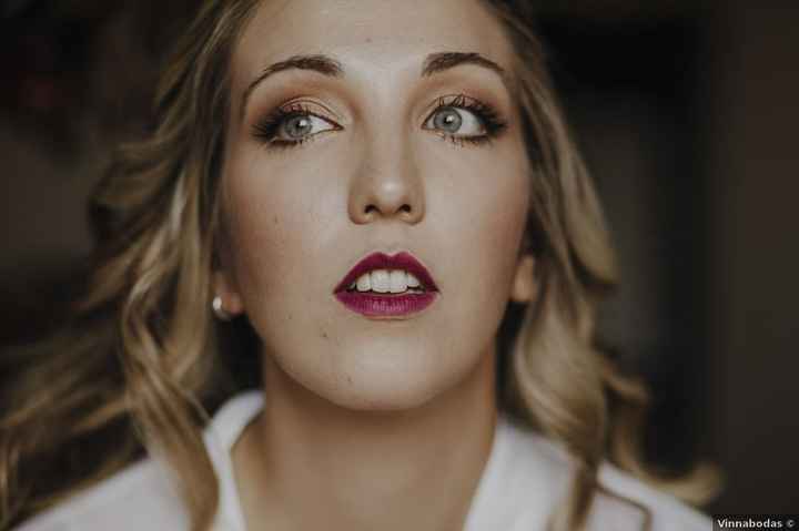 ¡Opina aquí sobre el maquillaje de novia de María! 💄 - 1