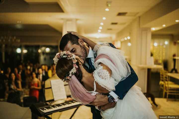 ¿Caerá algún beso como este en vuestra boda? 💋 - 1