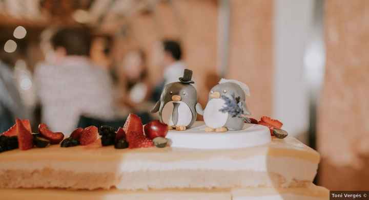 Tarta nupcial con cake topper: ¿Sí o No? 🤔 - 1