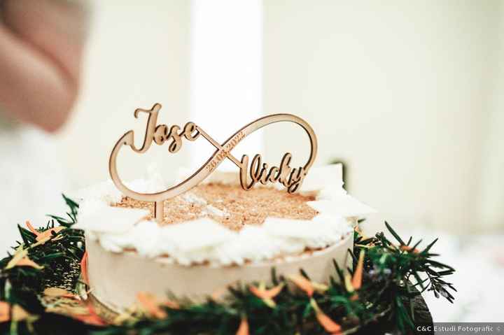 Cake topper con vuestros nombres 🍰 - 1