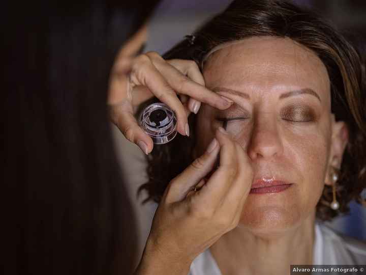 Sombra de ojos clara u oscura, ¿de qué team eres? - 1