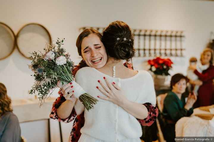 La afortunada en recibir el ramo de novia será___🌷 - 1