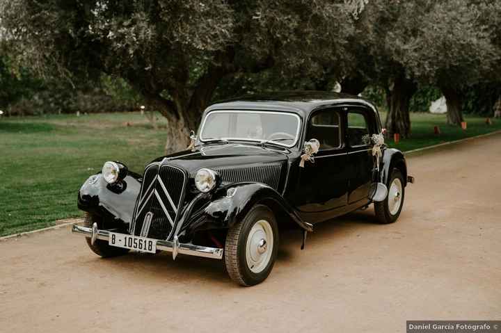 ¿Llegaréis en un coche clásico a la ceremonia? 🚗 - 1