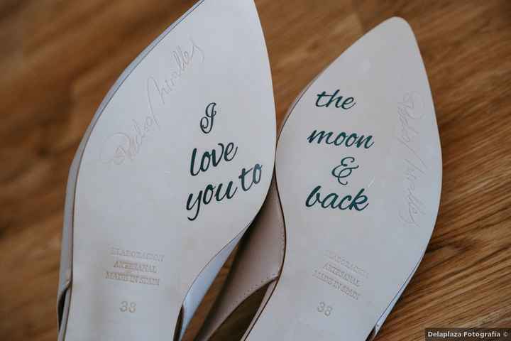 Idea muy top para personalizar tus zapatos de novia 👠 - 1