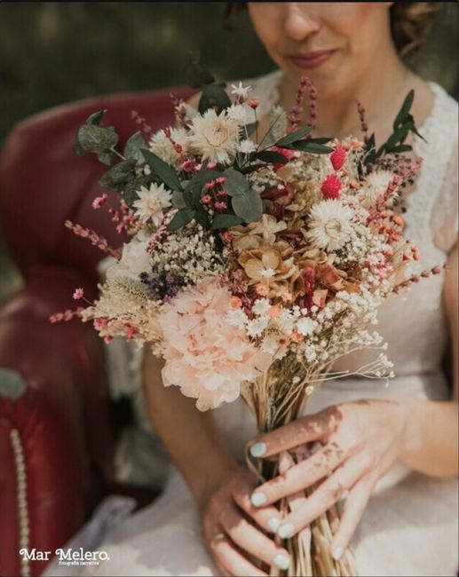 ¿Ramo con flores naturales o preservadas? 3