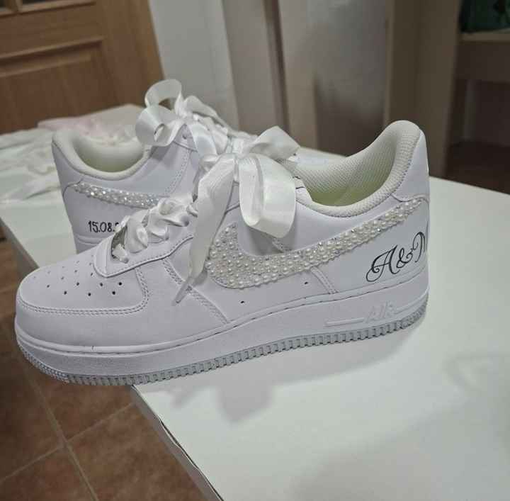 Zapatillas deportivas decoradas - 1