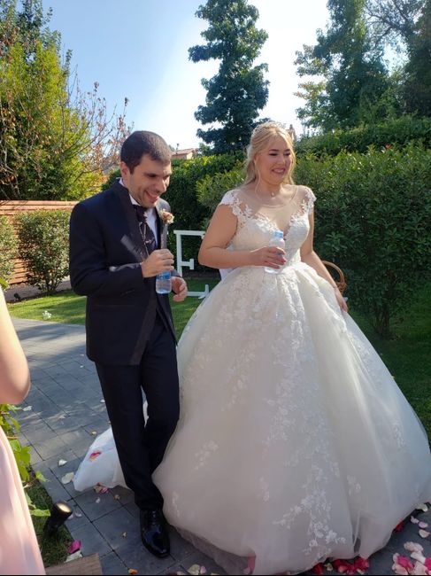 ¿Cuánto os ha costado vuestro traje de novia? 8