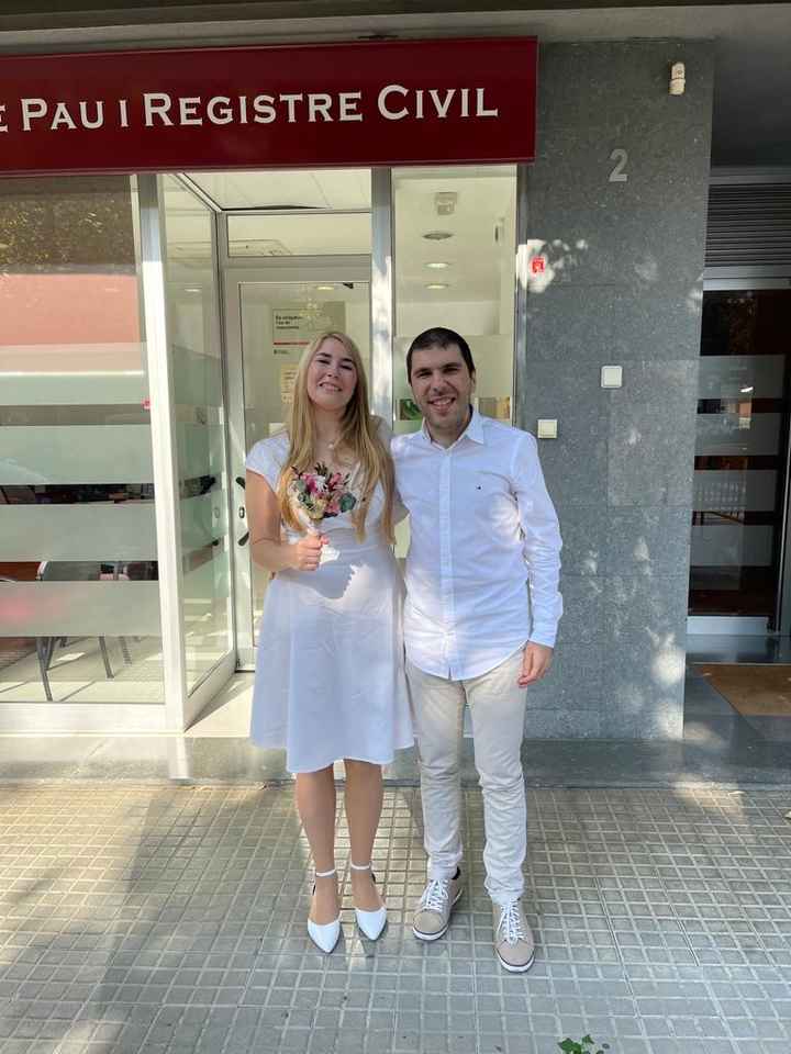 Vestido del día de la firma blanco u otro color? - 1