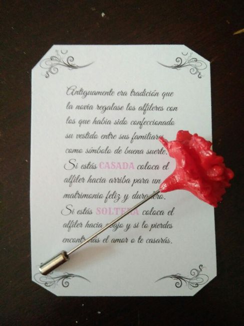 Dudas Alfileres hechos a mano - 2
