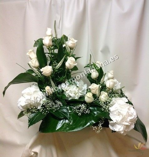 centro con hortensias