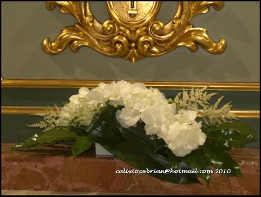 centro con hortensias