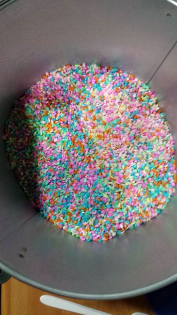 Botellitas de arroz multicolor