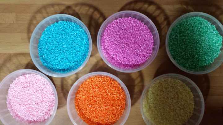 Botellitas de arroz multicolor