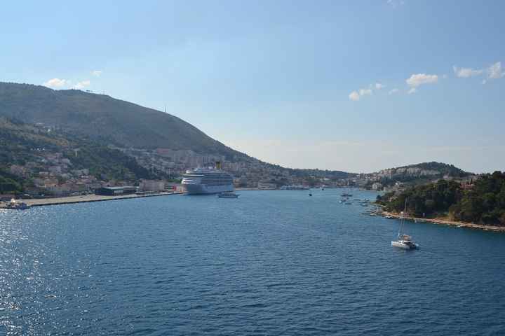 Argostoli (no pongo fotos porque es un pueblo paquete que nos colaron)