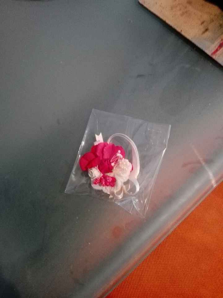 Corsage vs. ramo. ¡ESCOGE 1 complemento para tus damas! - 1