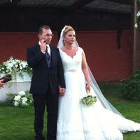 Esperando en las fotos de familia ya recién casados
