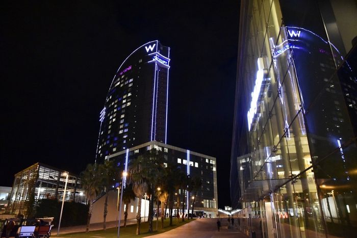 El hotel W, la noche de la boda.