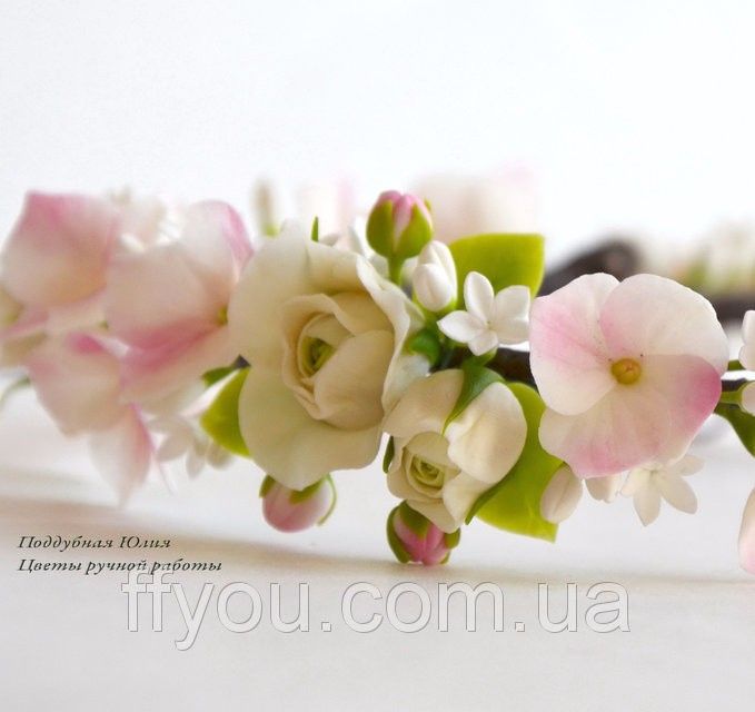 Corona flores tiernas