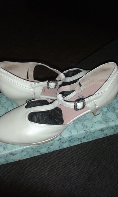 Zapatos feos tacon medio - 1