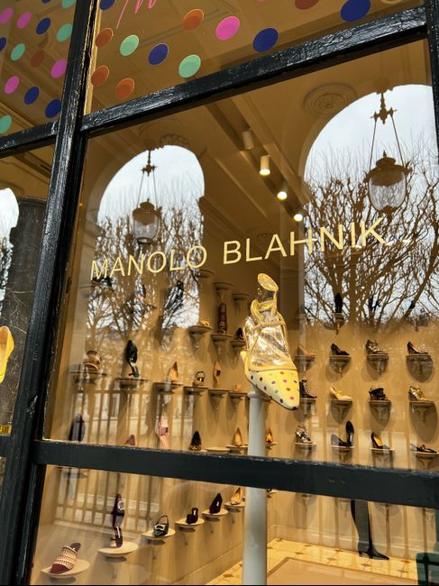 Manolo Blahnik 4