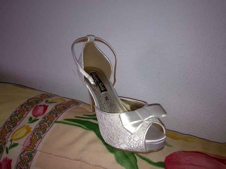 MIS ZAPATOS DE NOVIA
