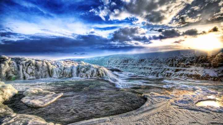 ISLANDIA