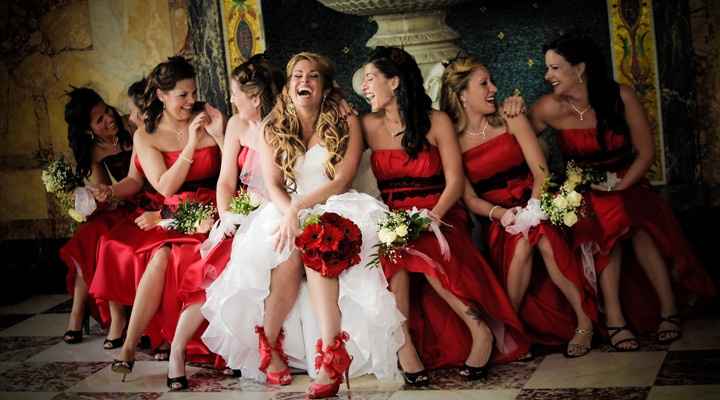 Boda en blanco y rojo