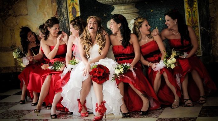 Boda en blanco y rojo