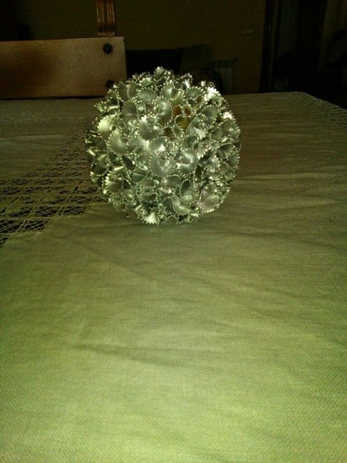 Estaba pensando en vez de poner flores en la mesa del banquete hacer algun centro chulo yo misma - 1