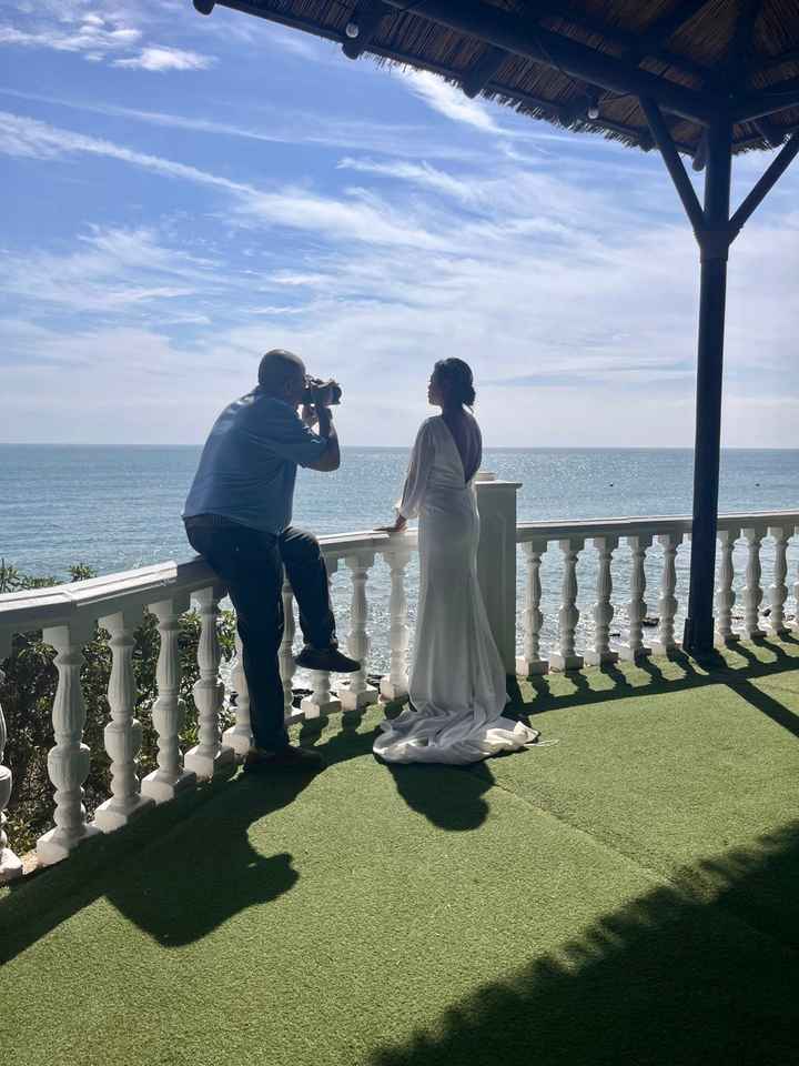 Hola comu!! Tanto tiempo esperando el día y lo rapido que pasa💞 lo repetiría mil veces 🤵🏻👰🏻‍♀️ 🤭✨🌴☀️