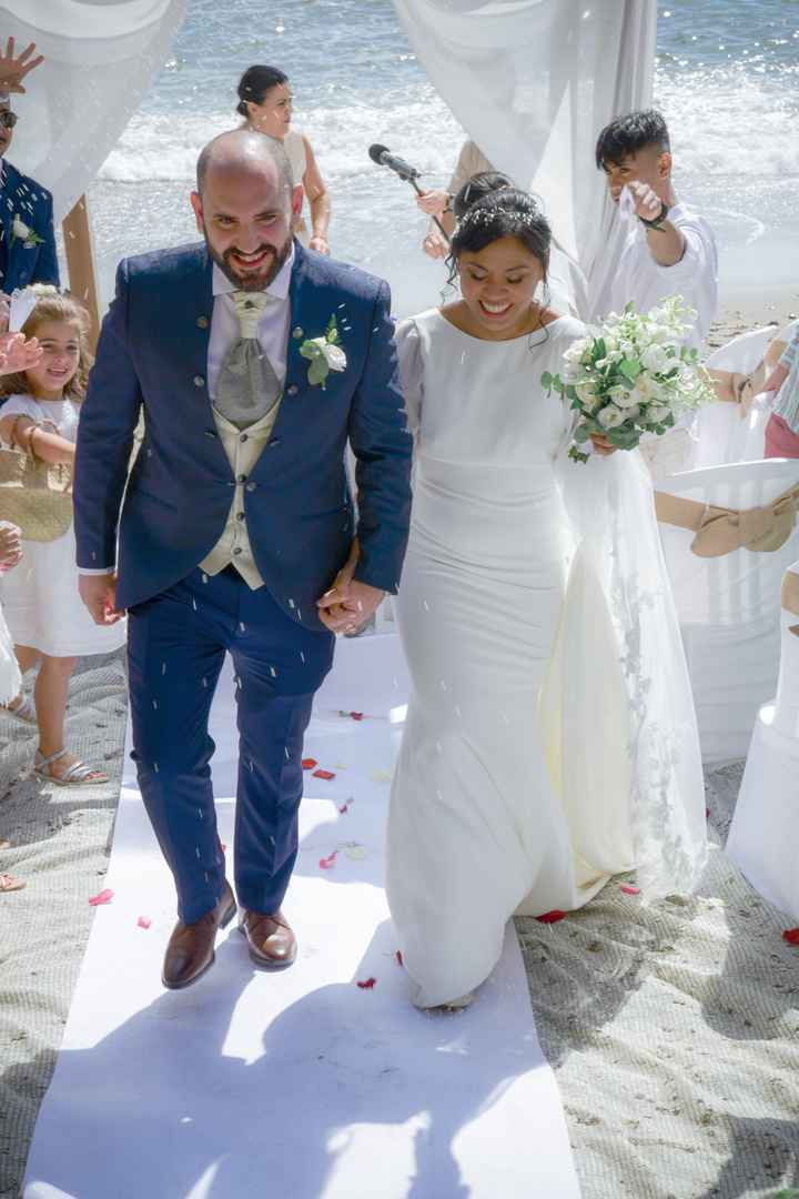 Un mes después de la Boda👰🏻💍🤵🏻 - 7