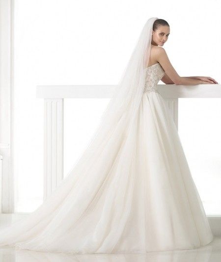 Modelo Mada, Pronovias