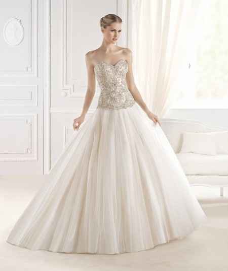 Modelo Eriadu, La Sposa