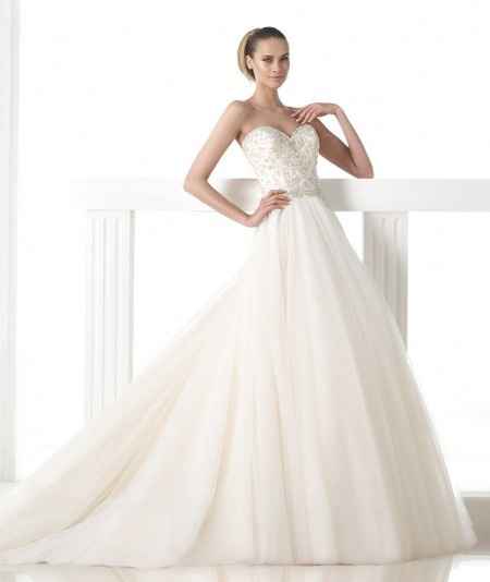 Modelo Mada, Pronovias
