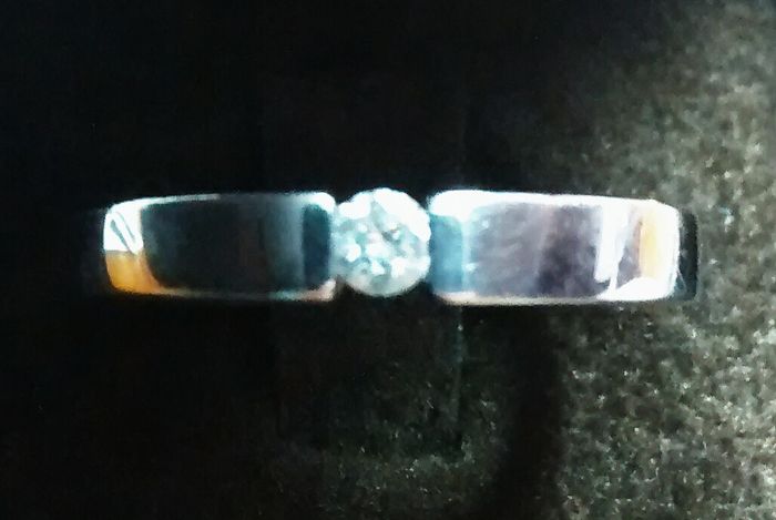 Pongamos todas nuestro anillo de compromiso - 1