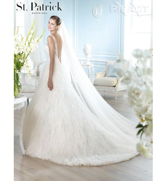 Vestido por detrás