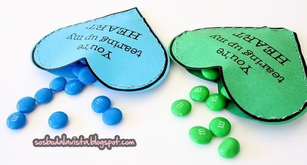 corazones con chocolatitos con mensajes de agradecimiento