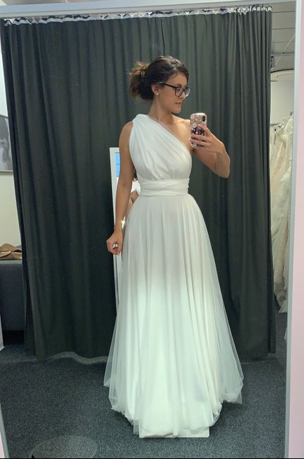 ¿Me ayudáis con el segundo vestido? - 1