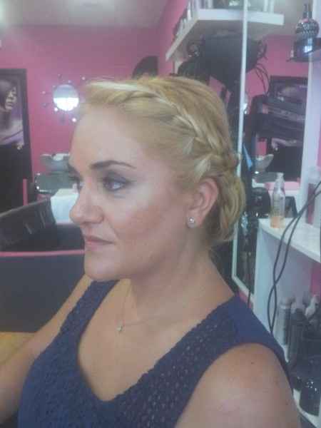 Mi prueba de peinado y maquillaje - 1
