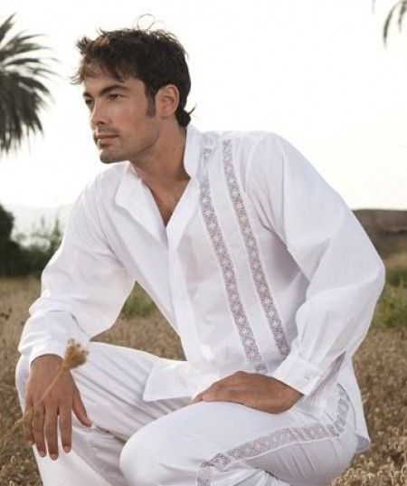 traje de novio ibicenco