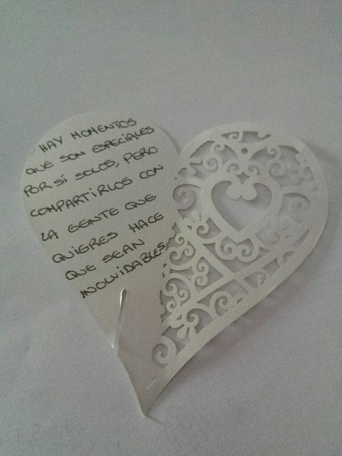 Letra mariposas a mano - 1