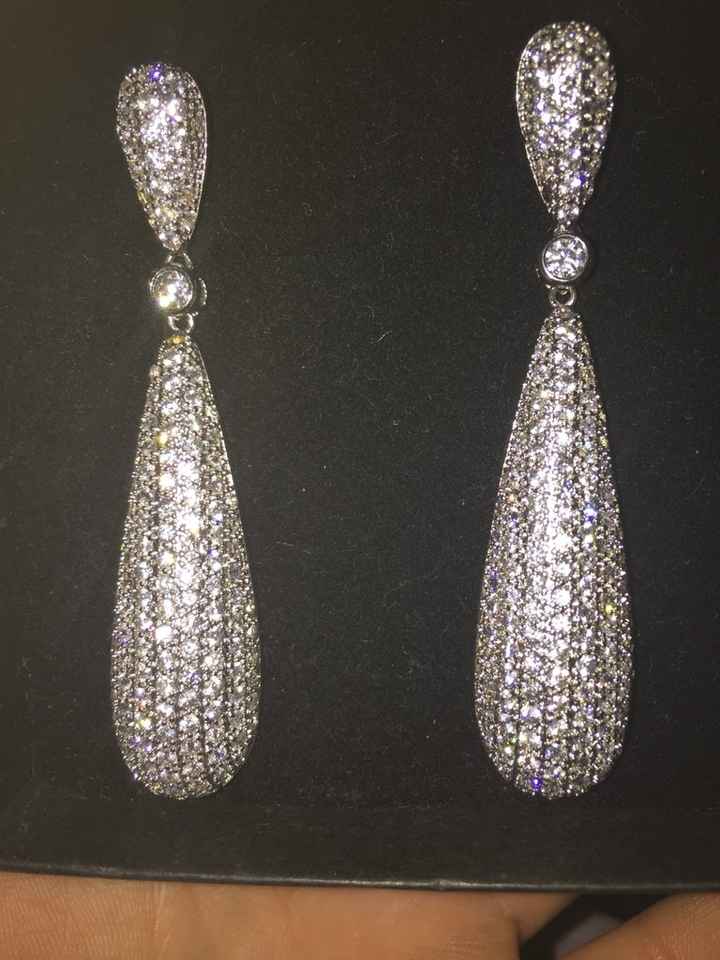 Necesito estos pendientes - 1