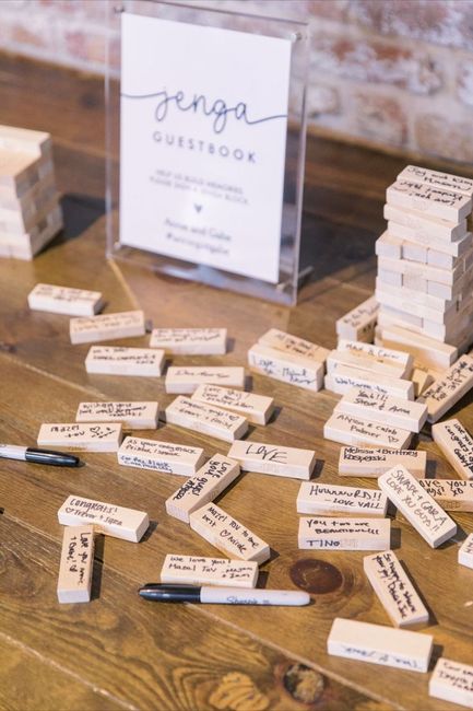 Detalles que dejan los invitados a los novios 15