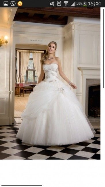 Llorar al ver un vestido de novia  - 1