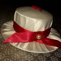 El alfilero de cd y lata de atún